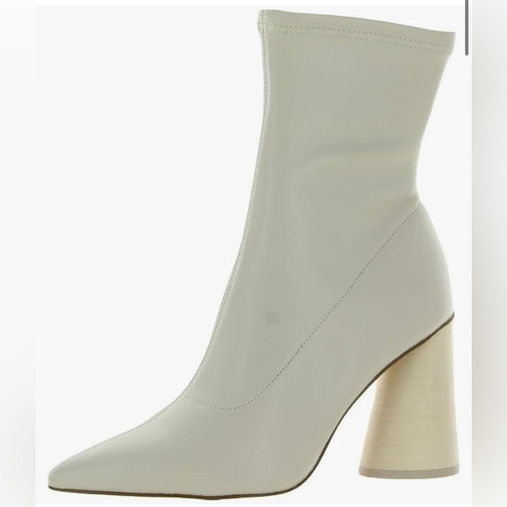 Steve Madden Women’s Valyant Ankle Boot, Size 9.5